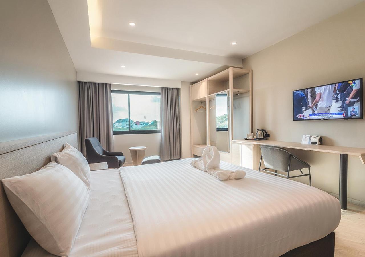 The Rich Hotel Nakhonratcsaszima Kültér fotó