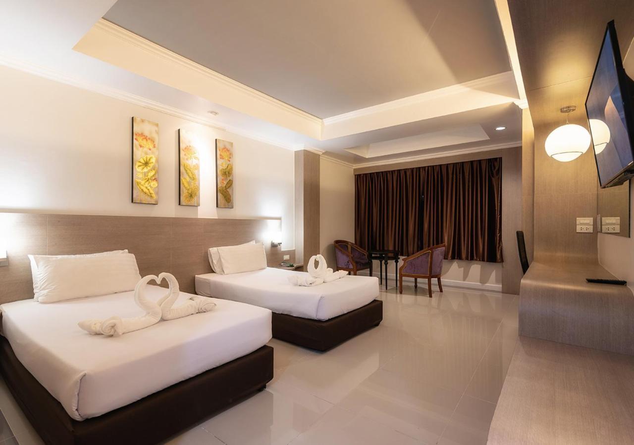 The Rich Hotel Nakhonratcsaszima Kültér fotó