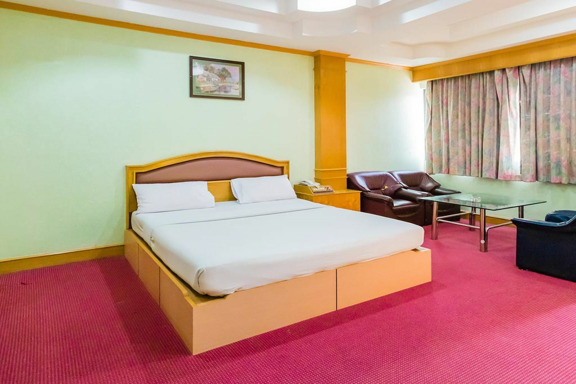 The Rich Hotel Nakhonratcsaszima Kültér fotó