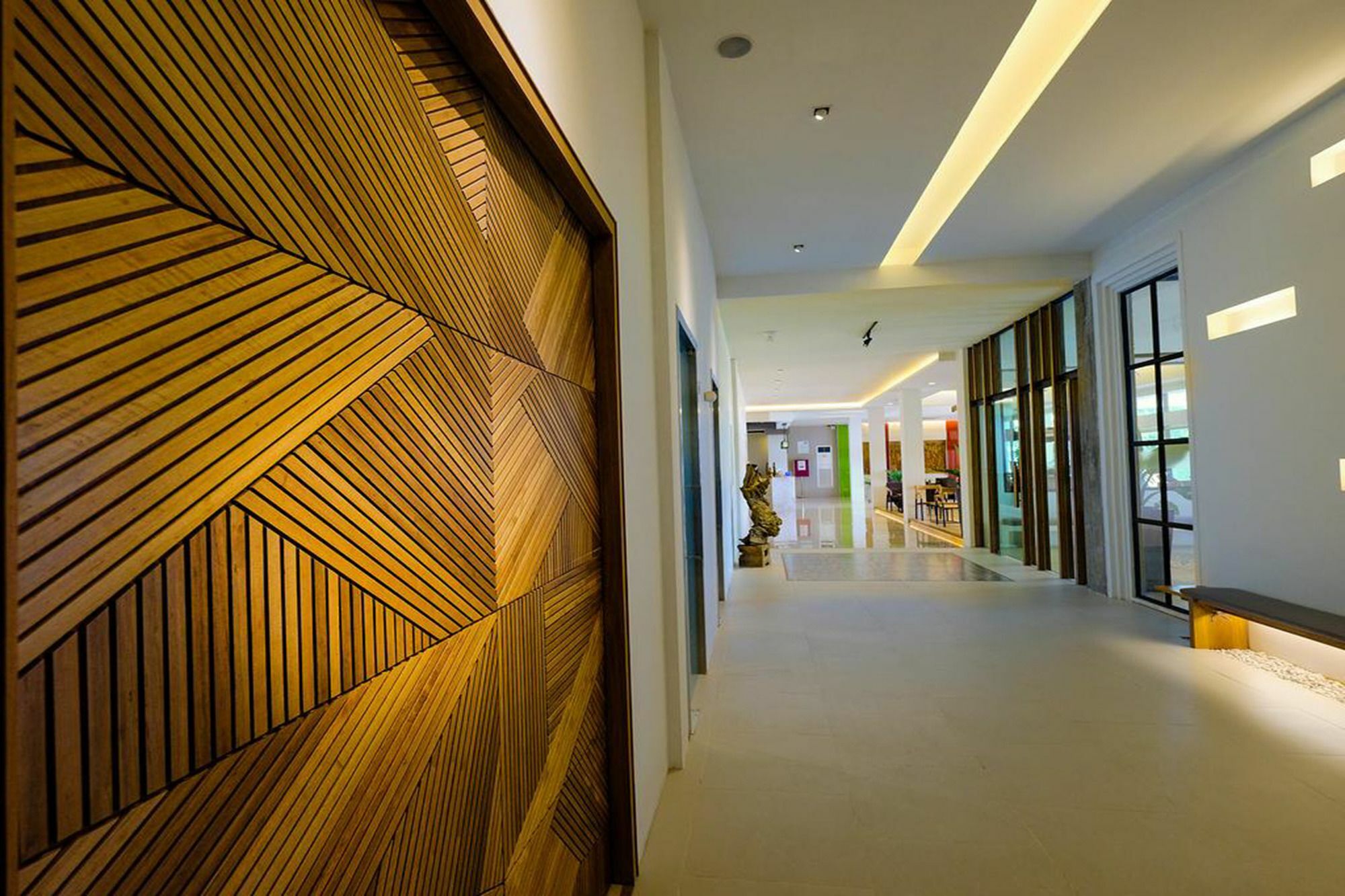 The Rich Hotel Nakhonratcsaszima Kültér fotó