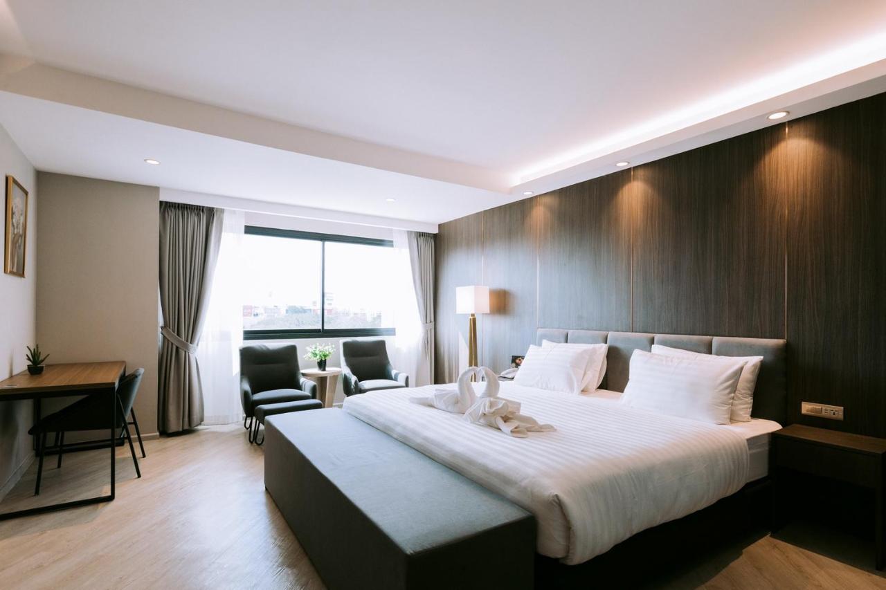 The Rich Hotel Nakhonratcsaszima Kültér fotó