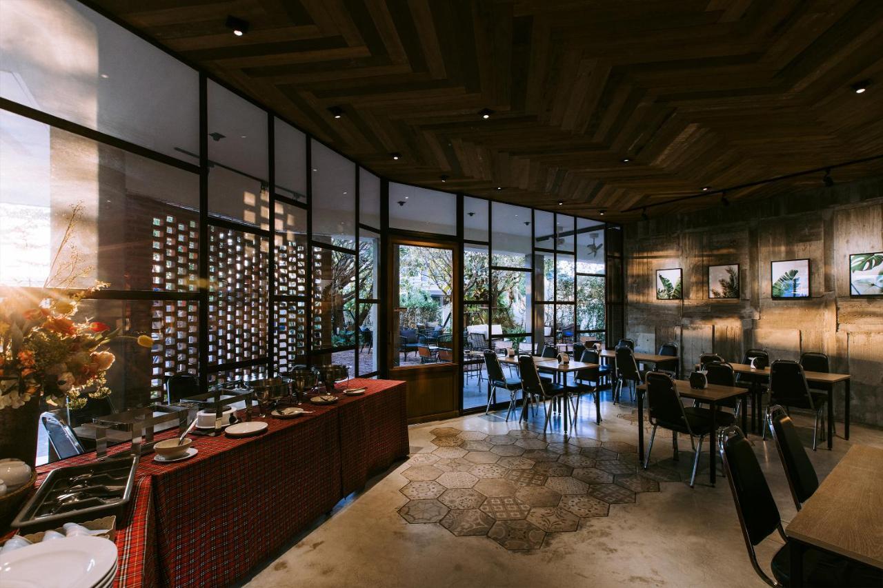 The Rich Hotel Nakhonratcsaszima Kültér fotó