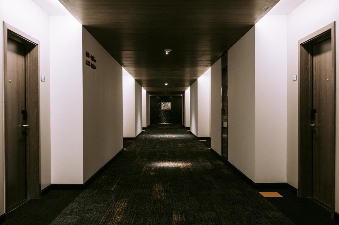 The Rich Hotel Nakhonratcsaszima Kültér fotó